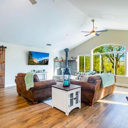 Mystic Mountain Villa, 14 Miles From Yosemite Oakhurst Exterior photo