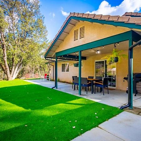 Mystic Mountain Villa, 14 Miles From Yosemite Oakhurst Exterior photo