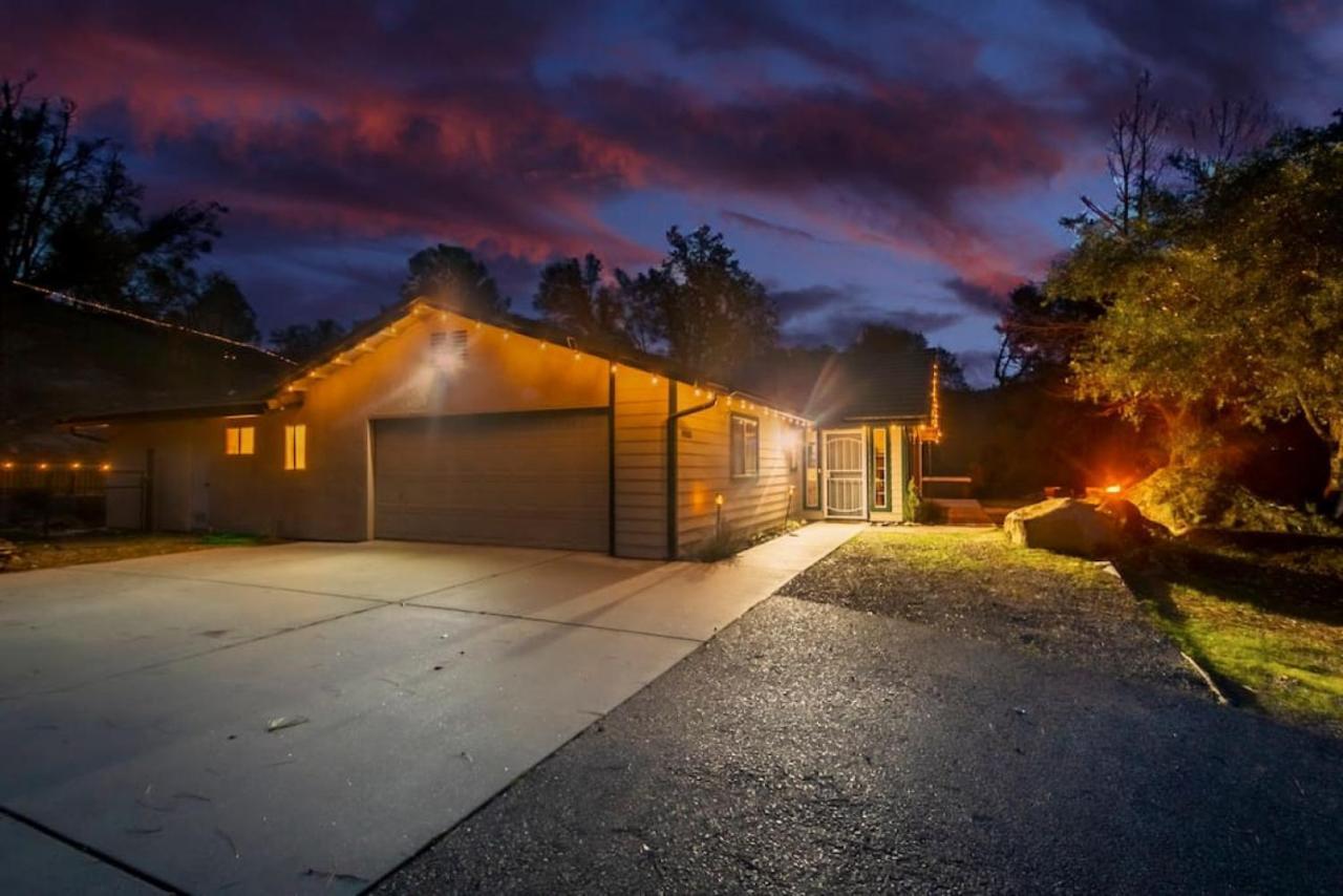 Mystic Mountain Villa, 14 Miles From Yosemite Oakhurst Exterior photo