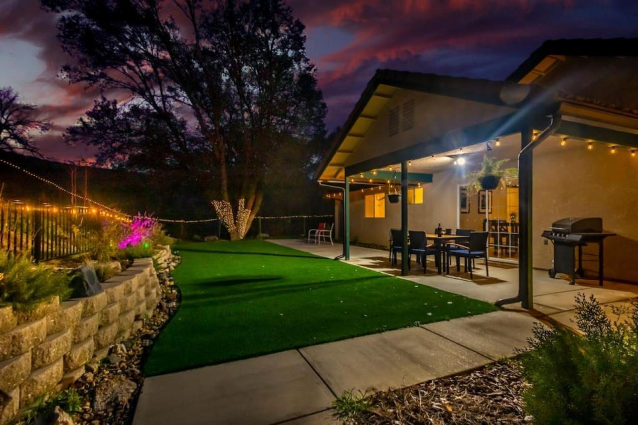 Mystic Mountain Villa, 14 Miles From Yosemite Oakhurst Exterior photo