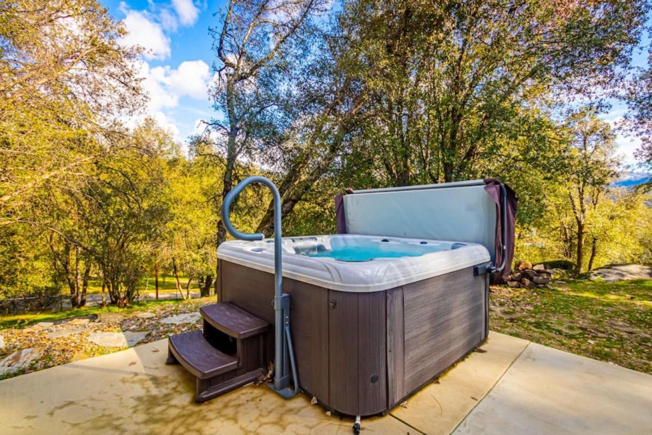 Mystic Mountain Villa, 14 Miles From Yosemite Oakhurst Exterior photo